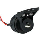 Carpoint beépíthető USB-A + USB-C csatlakozó 12/24V