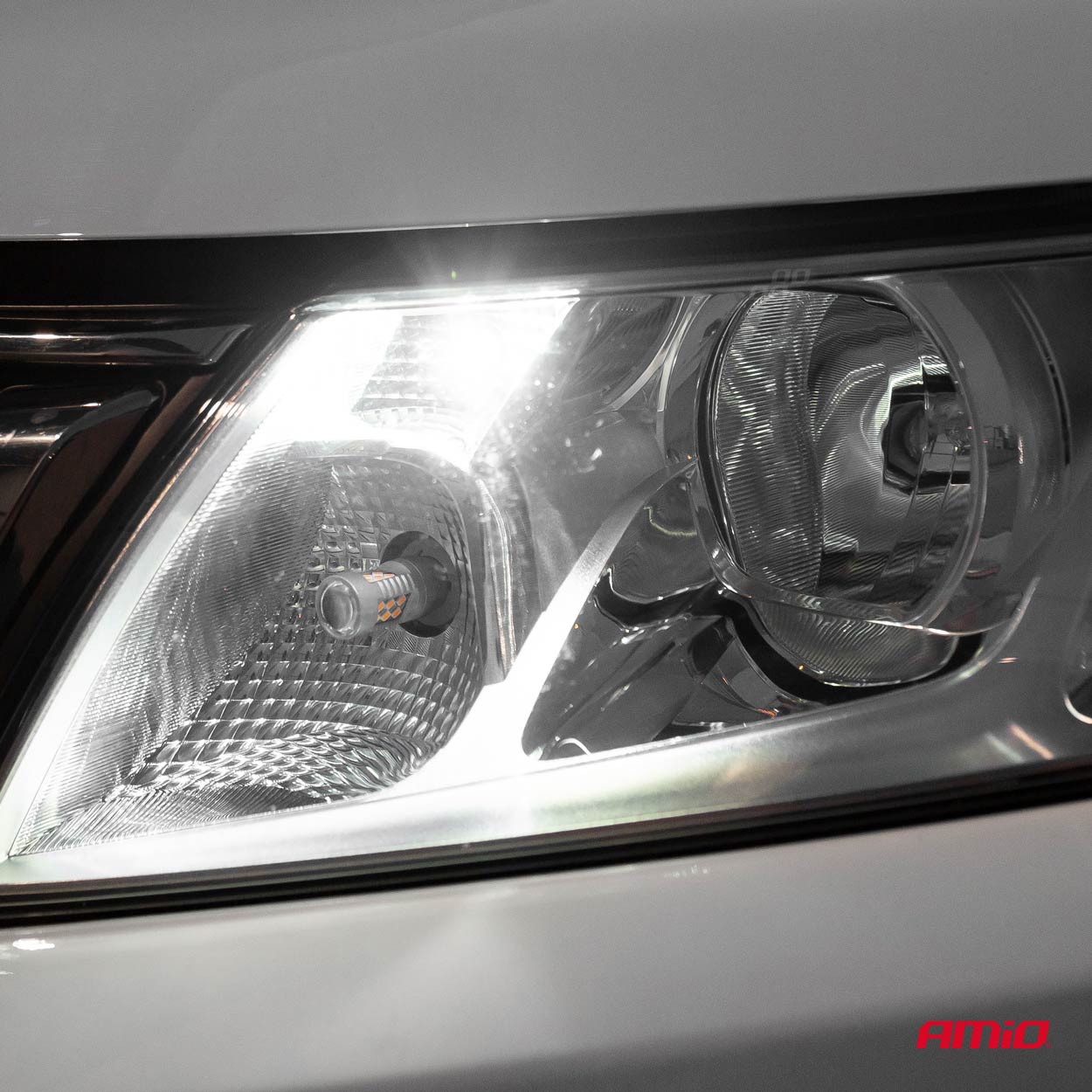 LED T5 izzó 0,5 W teljesítménnyel