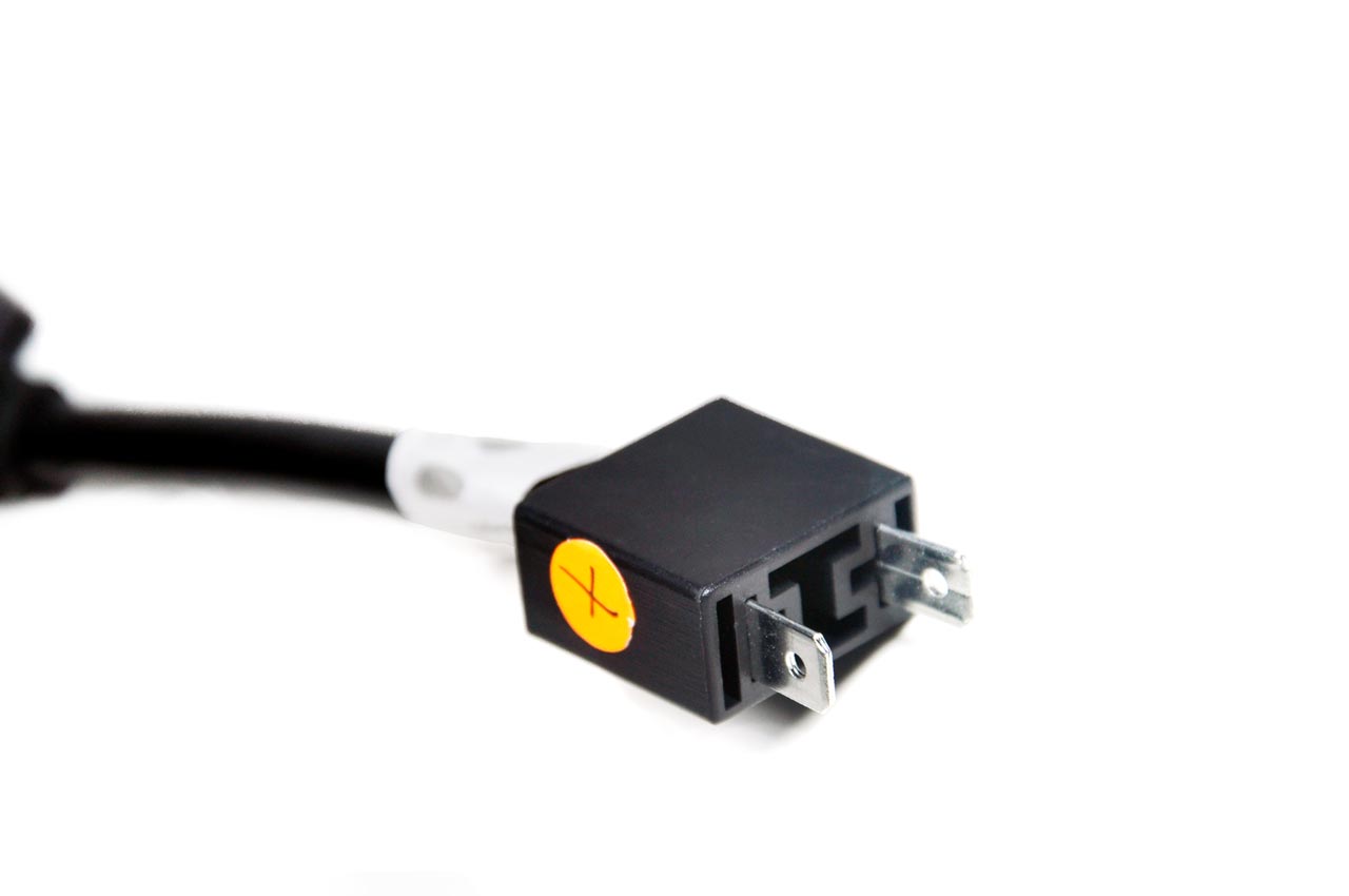 CANBus adapter H7 foglalatú LED fényszórókhoz