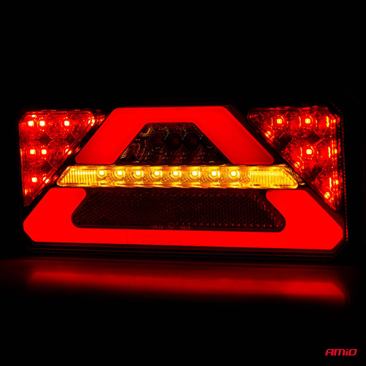 LED hátsó lámpa tolatólámpával és hátsó ködlámpával