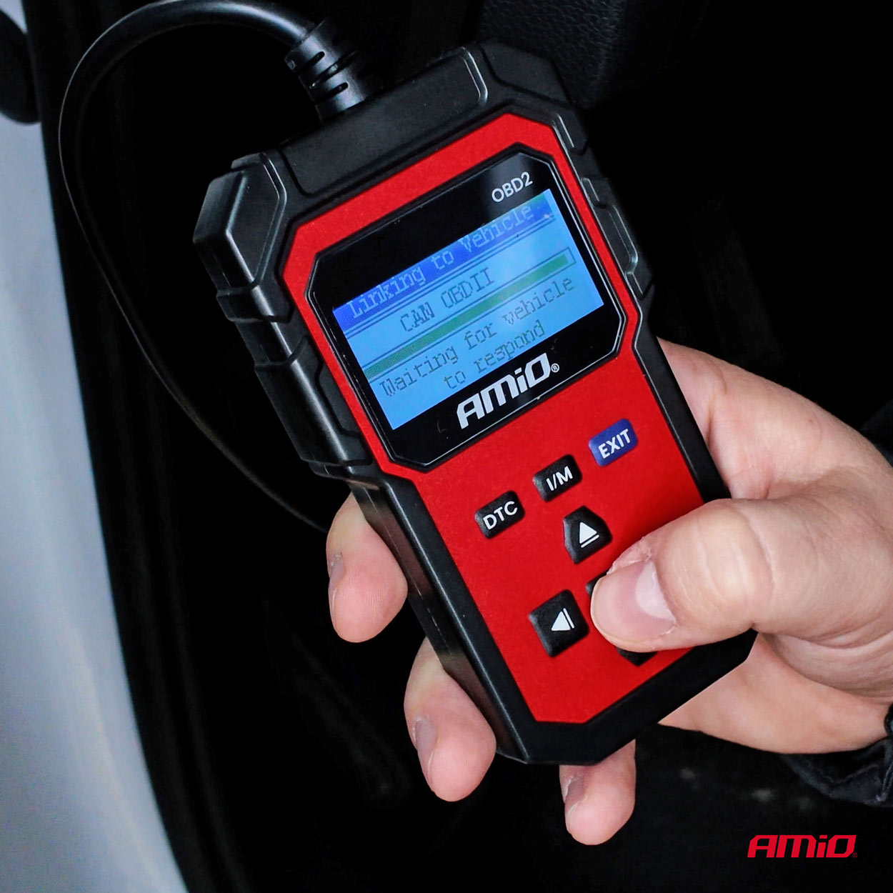 OBD2-diagnosescanner set fra siden