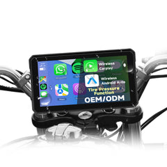 Motoros GPS kijelző vezeték nélküli Apple CarPlay és Android Auto támogatással 
